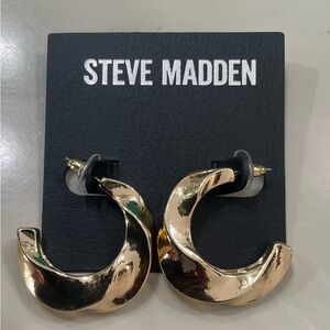 Steve Madden Shiny Gold Crescent Earrings